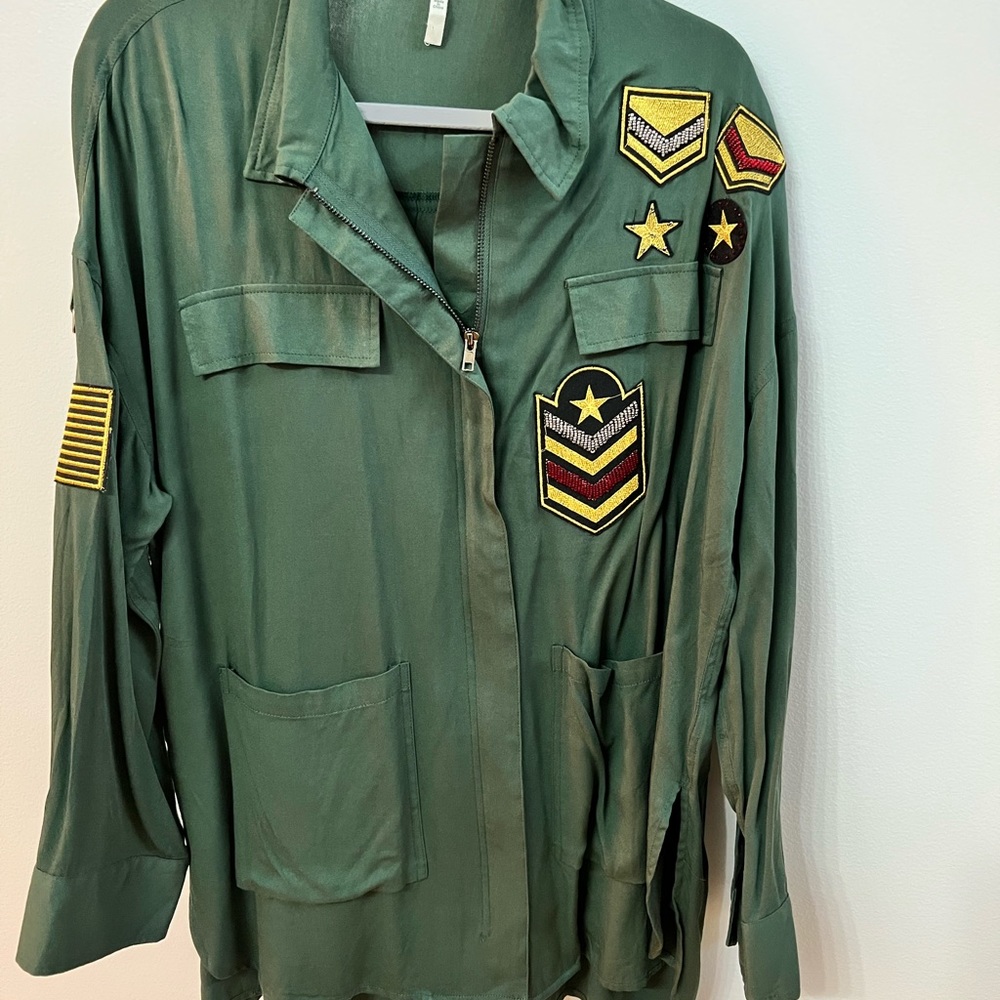 En Crème Military-Style Lightweight Jacket/Blouse, Size M